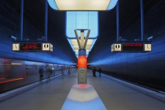 U Bahn 4